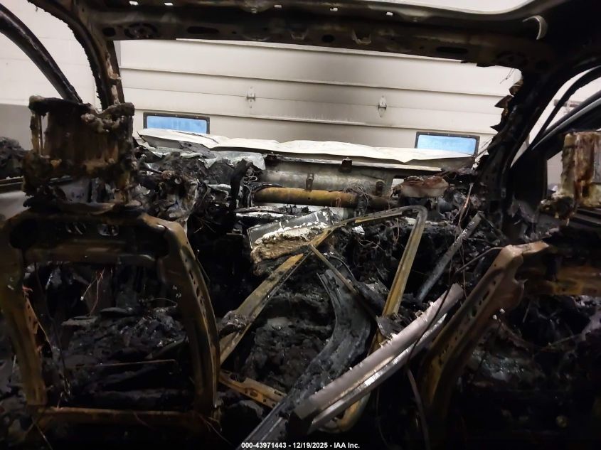 2025 GMC Sierra 2500Hd 4Wd Standard Bed At4X VIN: 1GT4UZEY2SF247092 Lot: 43971443