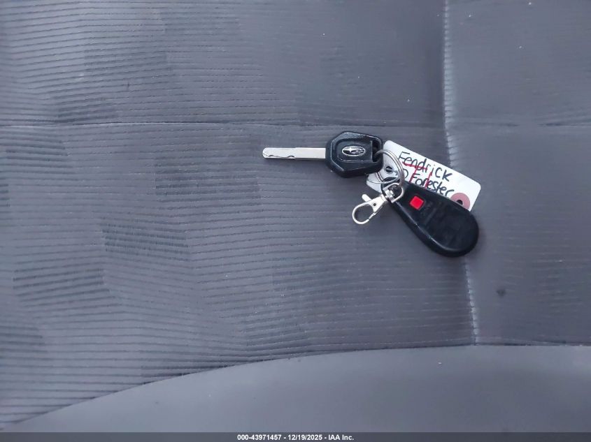 2010 Subaru Forester 2.5X VIN: JF2SH6AC5AG753305 Lot: 43971457