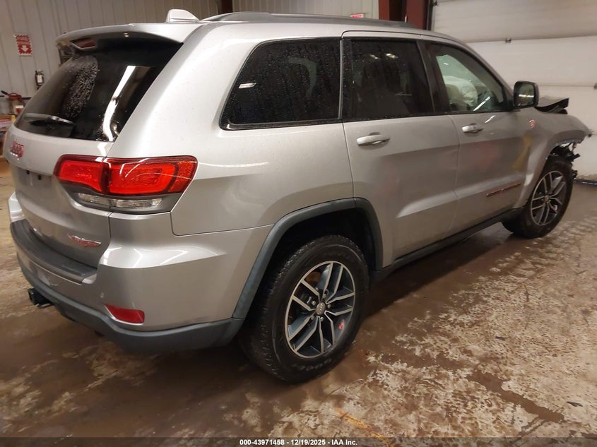 VIN 1C4RJFLGXHC769213 2017 JEEP GRAND CHEROKEE TRAILHAWK 4X4