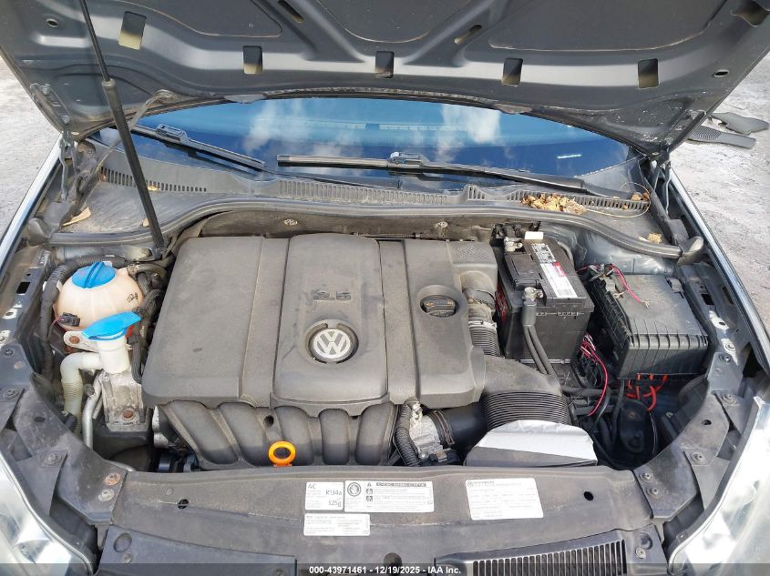 2012 Volkswagen Golf 2.5L 2-Door VIN: WVWAB7AJ1CW247558 Lot: 43971461