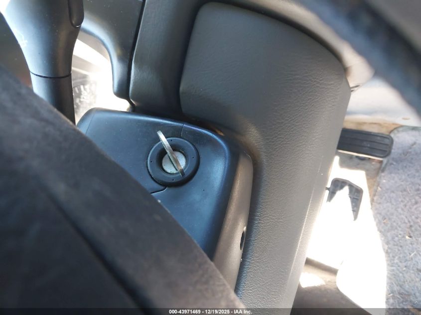 2003 Volkswagen Eurovan Gls VIN: WV2KB47063H000964 Lot: 43971469