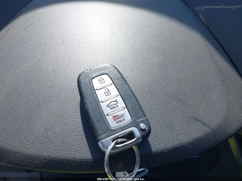 2012 Hyundai Sonata Hybrid VIN: KMHEC4A47CA060017 Lot: 43971477