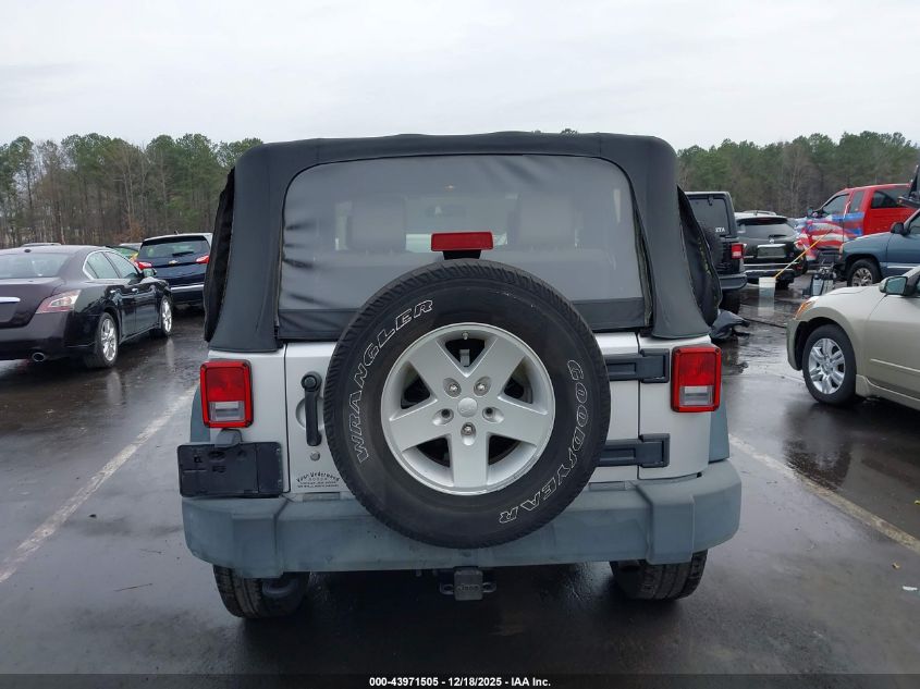 2009 Jeep Wrangler X VIN: 1J4FA24199L721476 Lot: 43971505