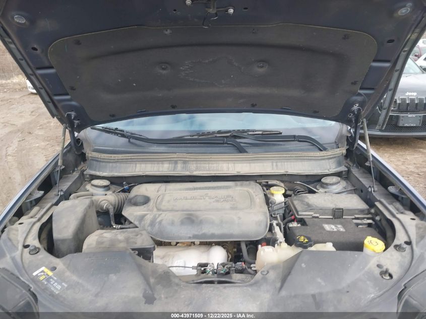 2019 Jeep Cherokee Latitude 4X4 VIN: 1C4PJMCB0KD425665 Lot: 43971509