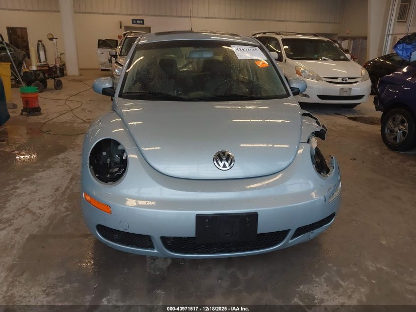 2010 Volkswagen New Beetle 2.5L VIN: 3VWRW3AG2AM006820 Lot: 43971517