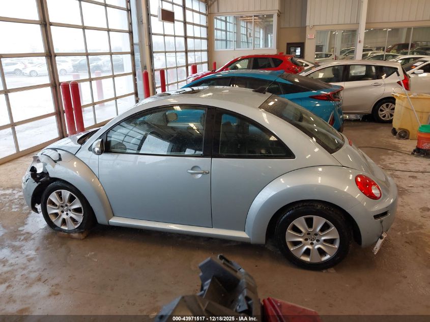 2010 Volkswagen New Beetle 2.5L VIN: 3VWRW3AG2AM006820 Lot: 43971517