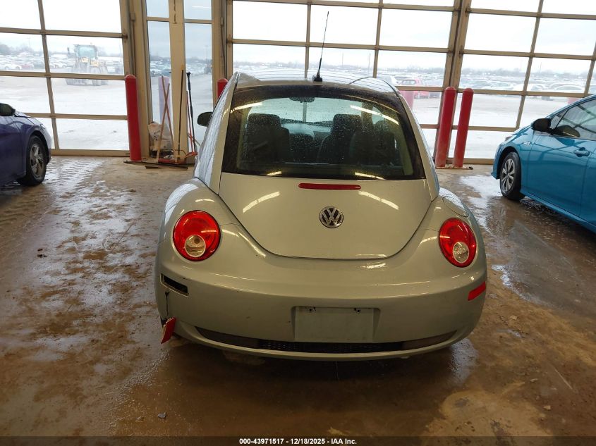 2010 Volkswagen New Beetle 2.5L VIN: 3VWRW3AG2AM006820 Lot: 43971517