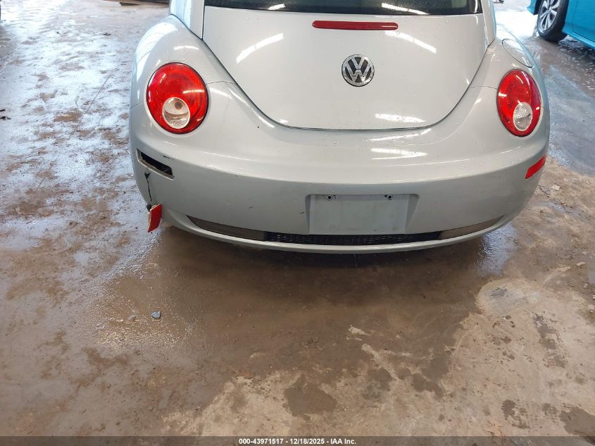 2010 Volkswagen New Beetle 2.5L VIN: 3VWRW3AG2AM006820 Lot: 43971517