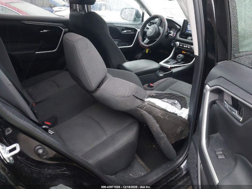 2021 Toyota Rav4 Xle VIN: 2T3P1RFV0MW180004 Lot: 43971528