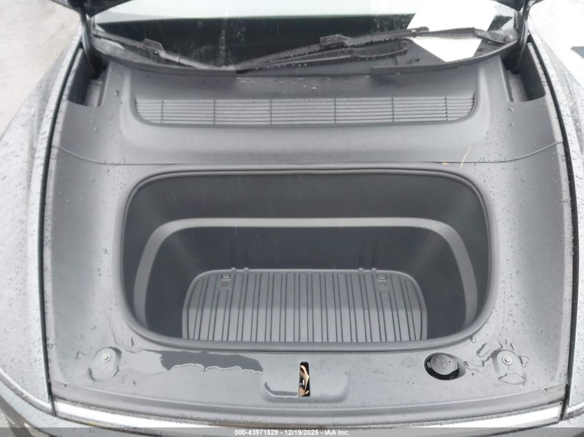 2026 Tesla Model Y Premium Rear-Wheel Drive VIN: 7SAYGDED5TF423778 Lot: 43971529