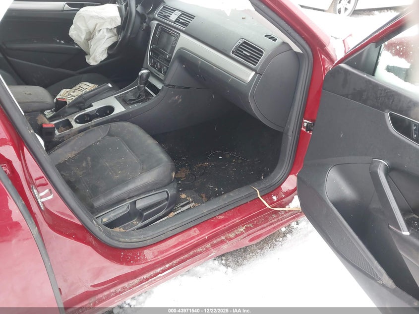 2019 Volkswagen Passat 2.0T Wolfsburg Edition