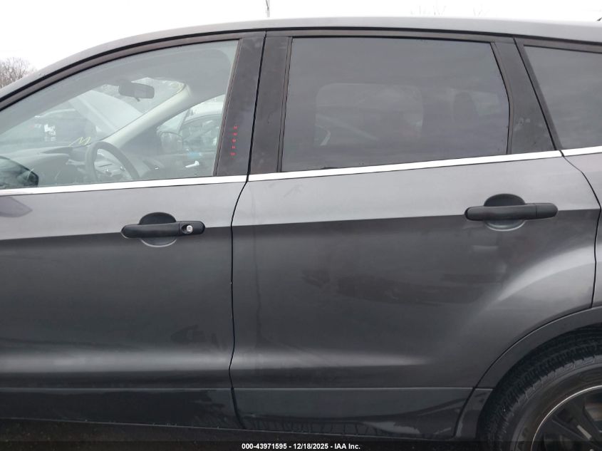 2017 Ford Escape Se VIN: 1FMCU9G95HUC03136 Lot: 43971595