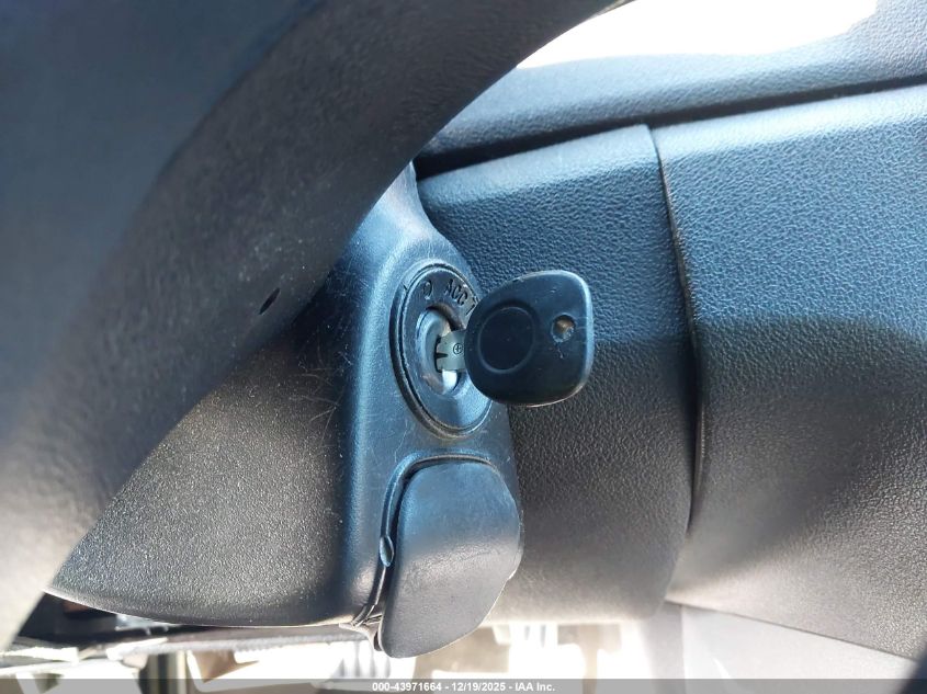 2009 Saturn Sky VIN: 1G8MN35B59Y104667 Lot: 43971664