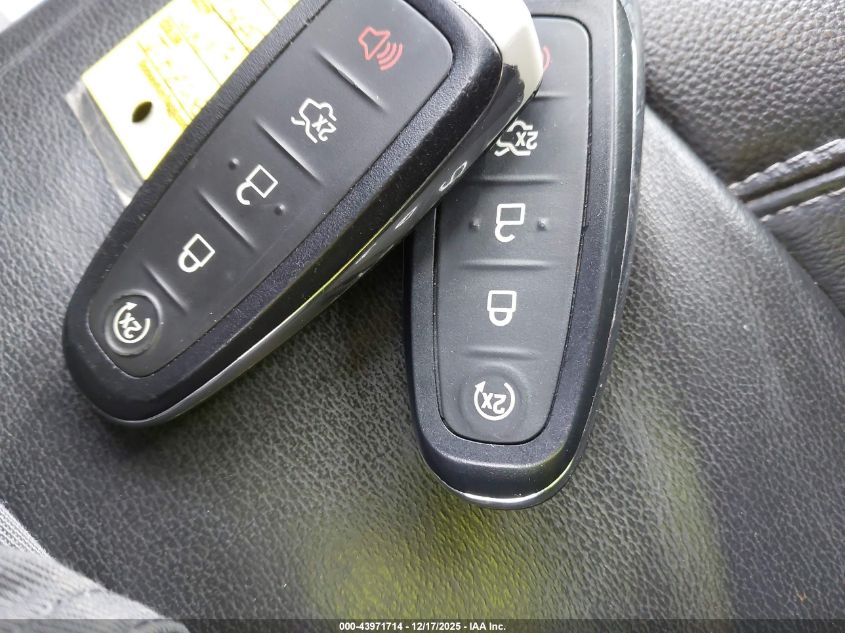 2017 Ford Escape Titanium VIN: 1FMCU9JD2HUA73815 Lot: 43971714