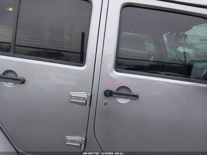 2017 Jeep Wrangler Unlimited Sahara 4X4 VIN: 1C4BJWEG7HL573339 Lot: 43971755