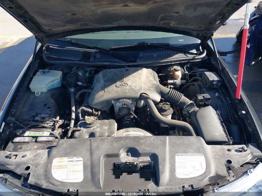 1999 Lincoln Town Car Cartier VIN: 1LNHM83W2XY695286 Lot: 43971760