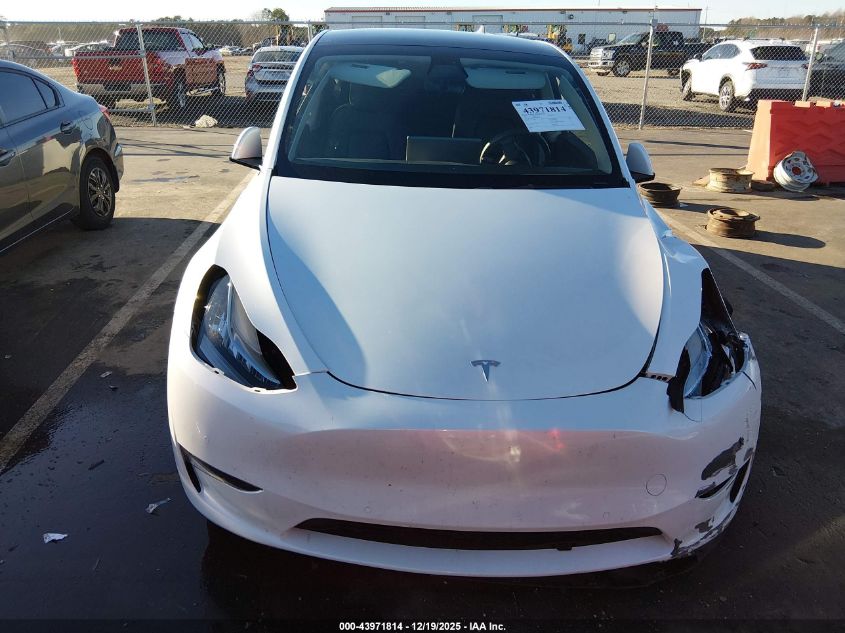 2022 Tesla Model Y Long Range Dual Motor All-Wheel Drive VIN: 7SAYGDEE0NF459910 Lot: 43971814