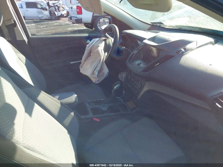 2019 Ford Escape Se VIN: 1FMCU9GD9KUB19395 Lot: 43971842