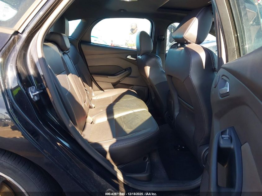 2017 Ford Focus St VIN: 1FADP3L9XHL307734 Lot: 43971845