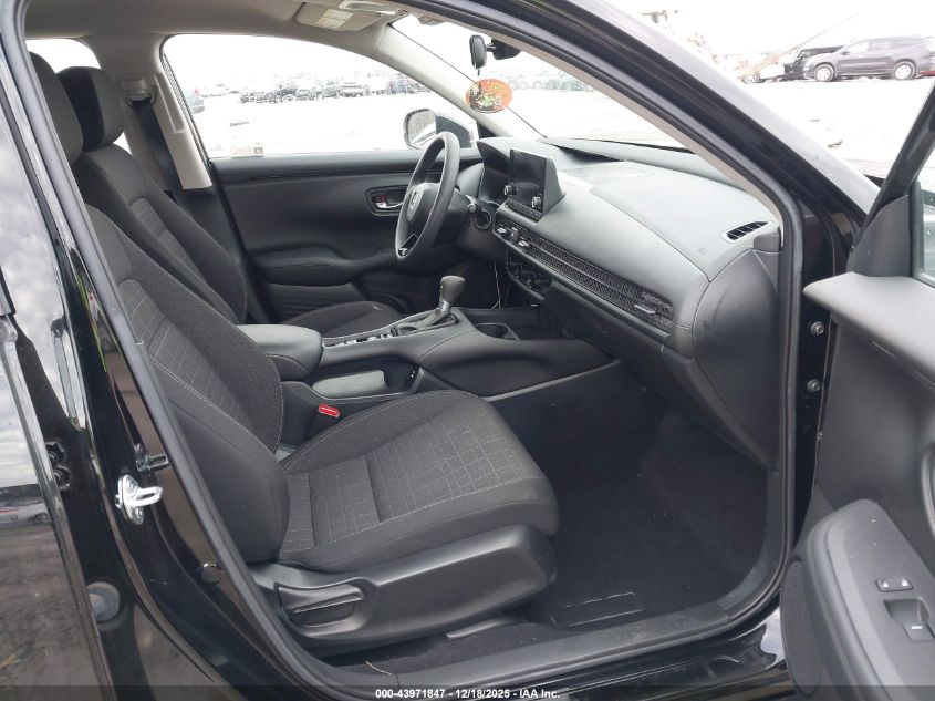 2024 Honda Hr-V Awd Lx VIN: 3CZRZ2H38RM742853 Lot: 43971847