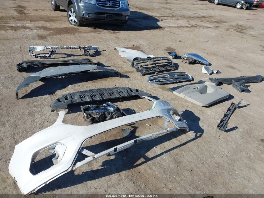 2018 Ford Escape Se VIN: 1FMCU0GD5JUB83329 Lot: 43971912