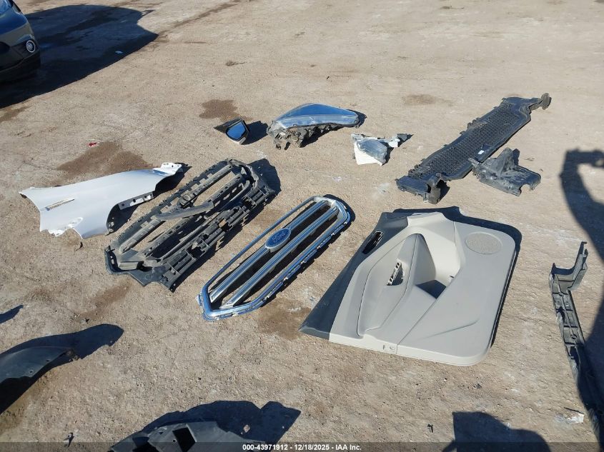 2018 Ford Escape Se VIN: 1FMCU0GD5JUB83329 Lot: 43971912