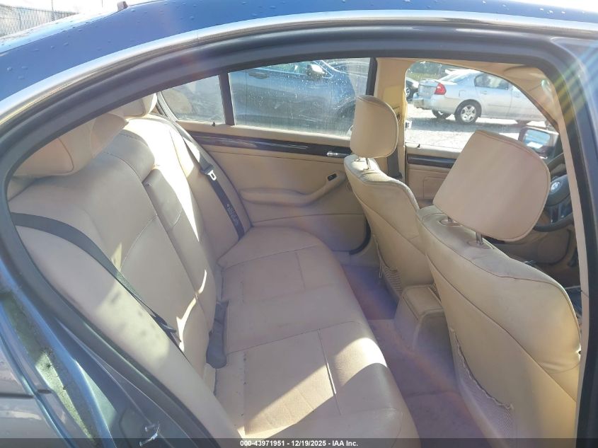 2002 BMW 330I VIN: WBAEV534X2KM16662 Lot: 43971951