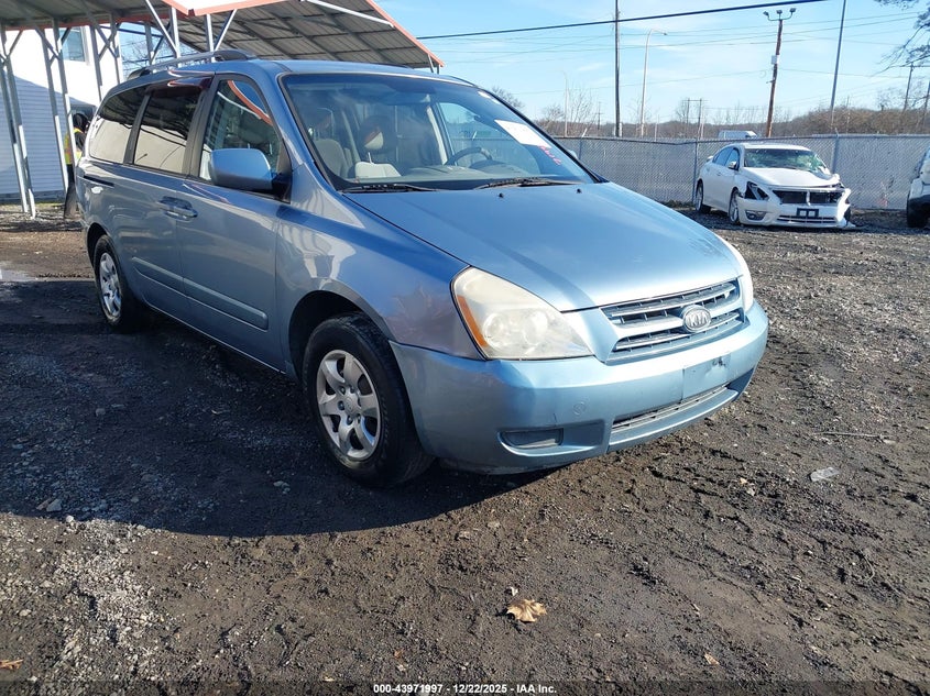 2009 KIA SEDONA LX