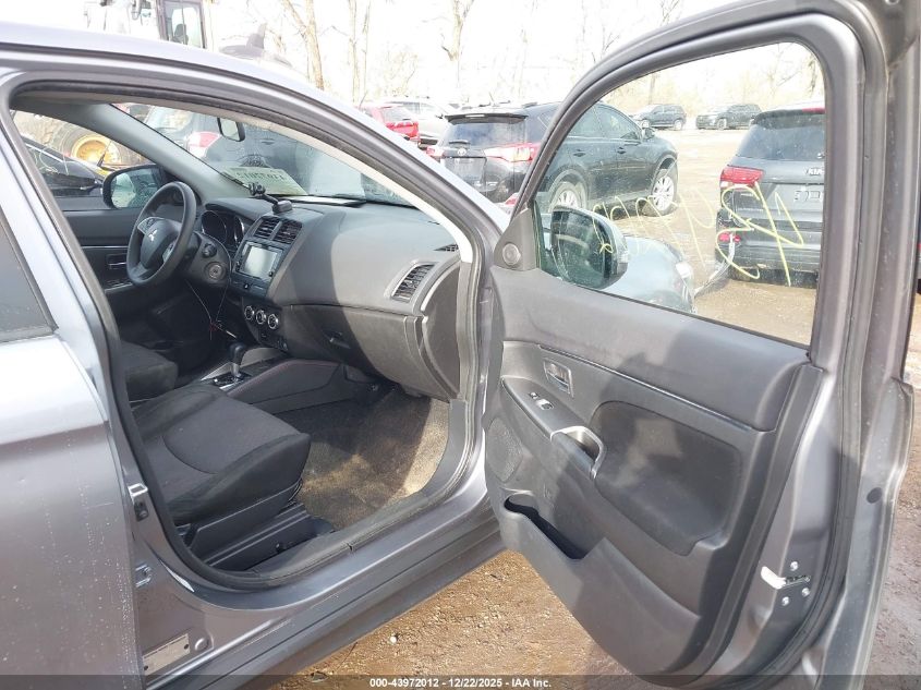 2018 Mitsubishi Outlander Sport 2.0 Es/2.0 Le VIN: JA4AP3AU0JZ005886 Lot: 43972012