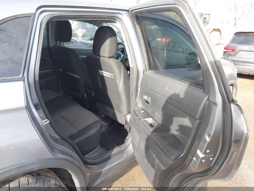 2018 Mitsubishi Outlander Sport 2.0 Es/2.0 Le VIN: JA4AP3AU0JZ005886 Lot: 43972012