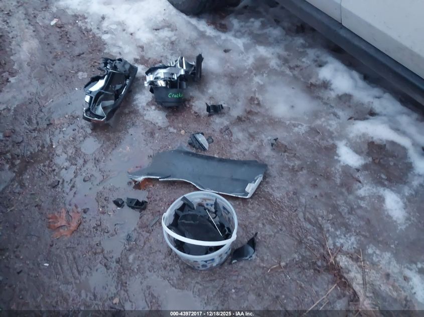 2017 Jeep Grand Cherokee Laredo 4X4 VIN: 1C4RJFAG9HC841148 Lot: 43972017