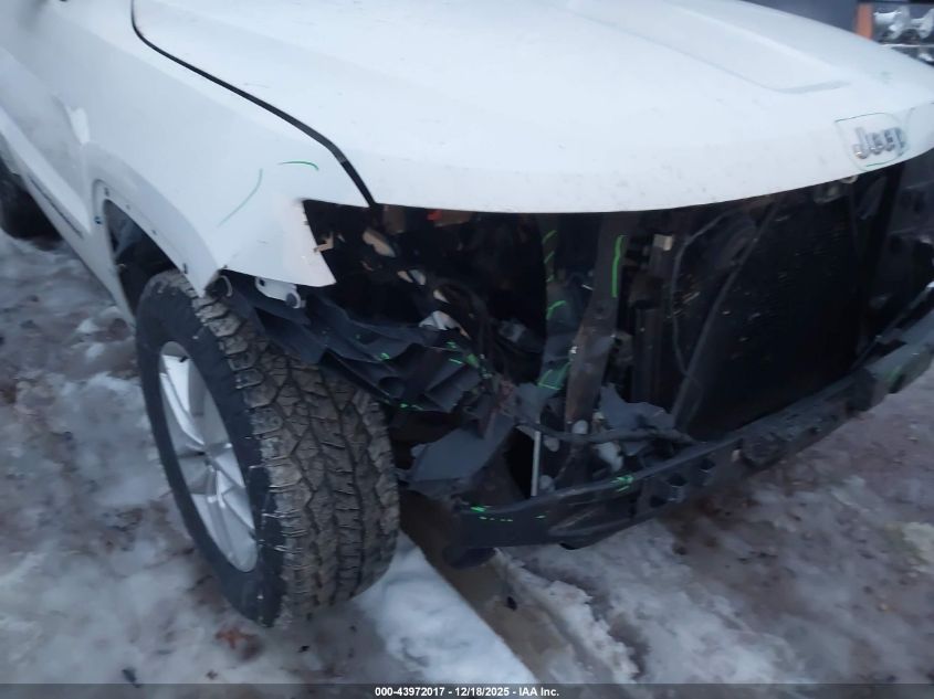 2017 Jeep Grand Cherokee Laredo 4X4 VIN: 1C4RJFAG9HC841148 Lot: 43972017