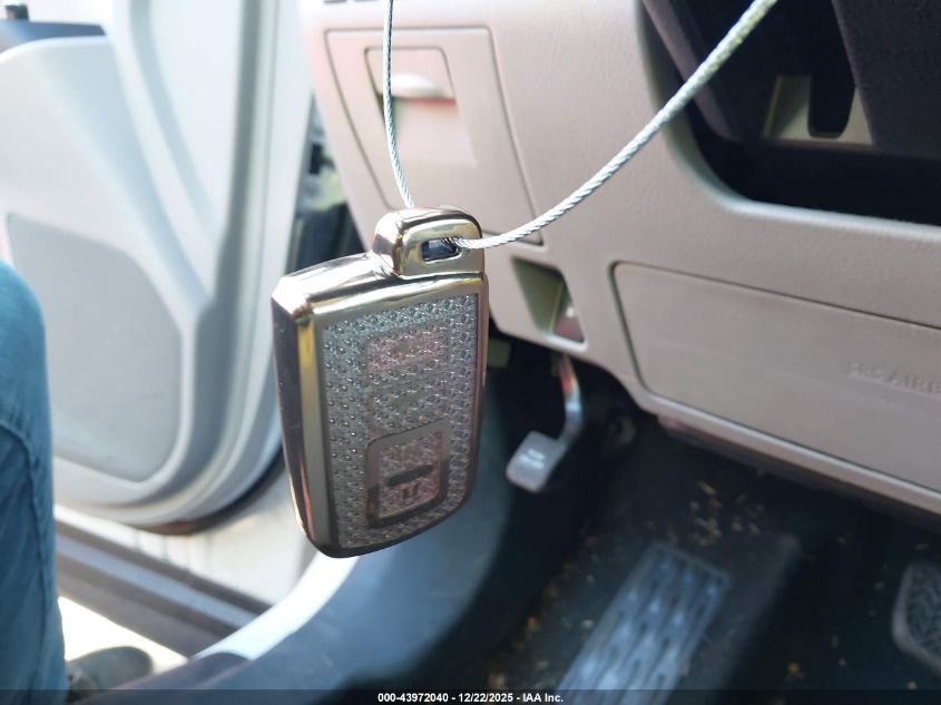 2016 Toyota Highlander Xle V6 VIN: 5TDKKRFH4GS502702 Lot: 43972040