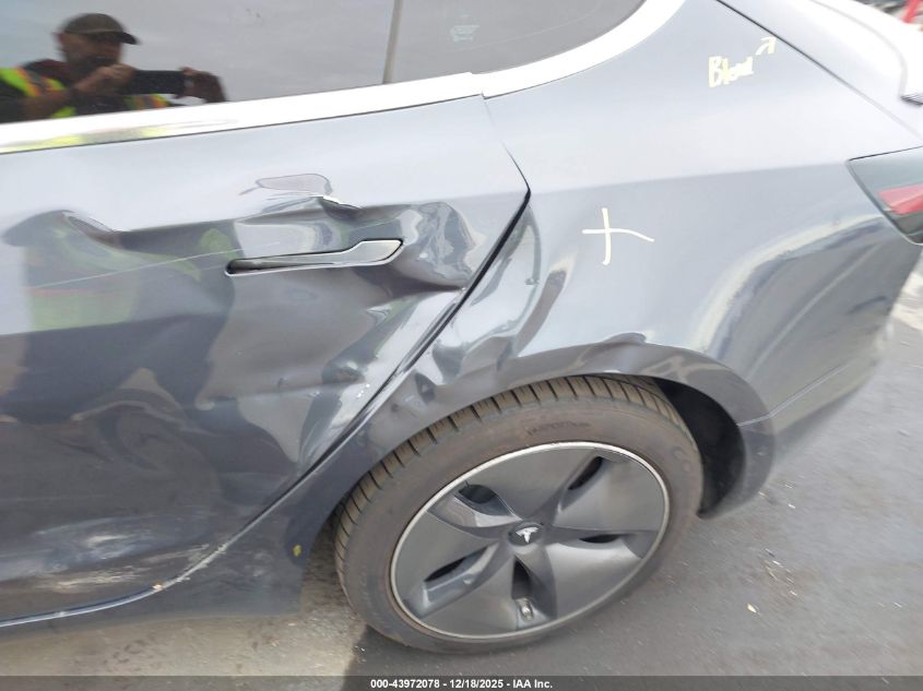 2019 Tesla Model 3 Long Range/Performance VIN: 5YJ3E1EB7KF437559 Lot: 43972078