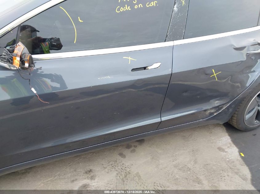 2019 Tesla Model 3 Long Range/Performance VIN: 5YJ3E1EB7KF437559 Lot: 43972078