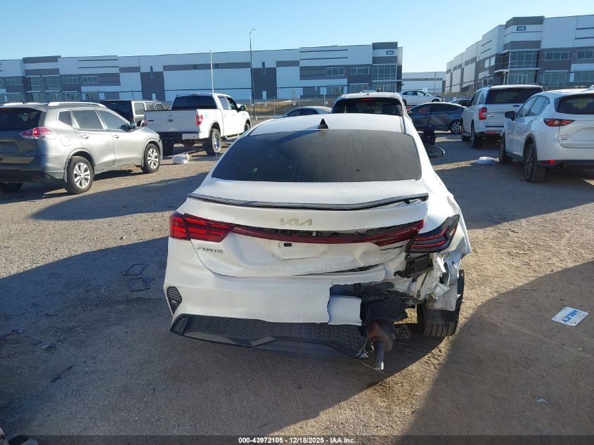 2023 Kia Forte Gt-Line VIN: 3KPF54AD3PE670194 Lot: 43972105