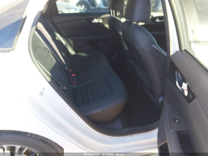 2023 Kia Forte Gt-Line VIN: 3KPF54AD3PE670194 Lot: 43972105