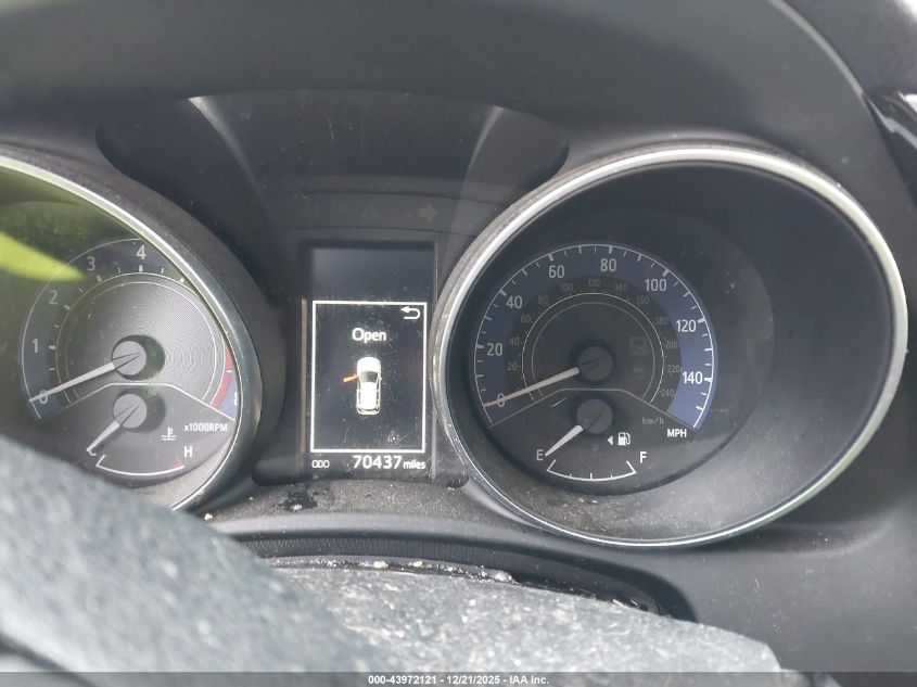 2018 Toyota Corolla Im VIN: JTNKARJE5JJ560575 Lot: 43972121