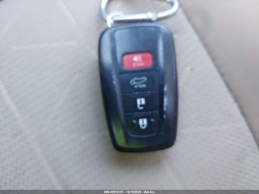 2019 Toyota Rav4 Xle VIN: 2T3W1RFV6KW013008 Lot: 43972157