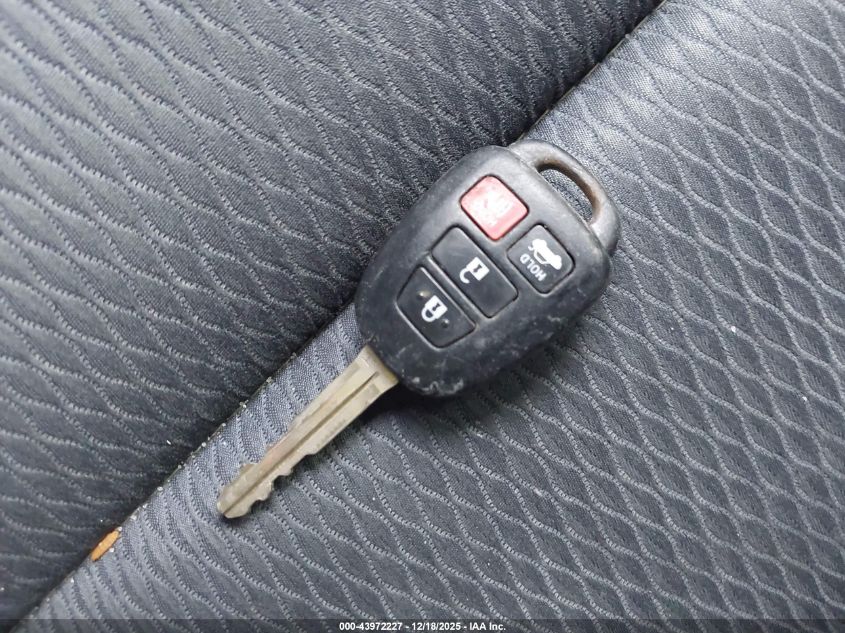 2017 Toyota Corolla Le VIN: 5YFBURHE0HP589442 Lot: 43972227