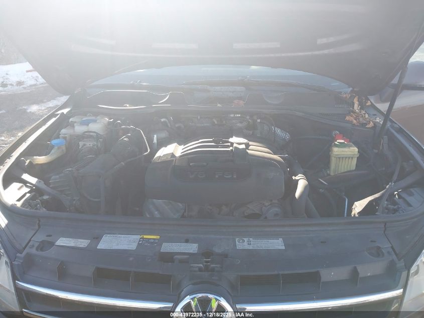 2014 Volkswagen Touareg 3.6L Lux VIN: WVGEF9BP4ED008178 Lot: 43972235