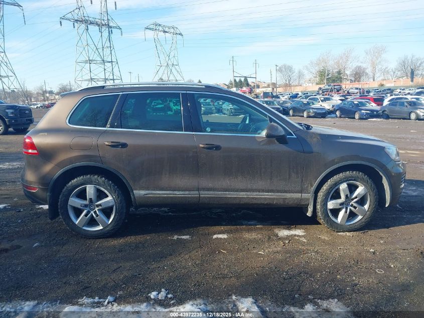 2014 Volkswagen Touareg 3.6L Lux VIN: WVGEF9BP4ED008178 Lot: 43972235