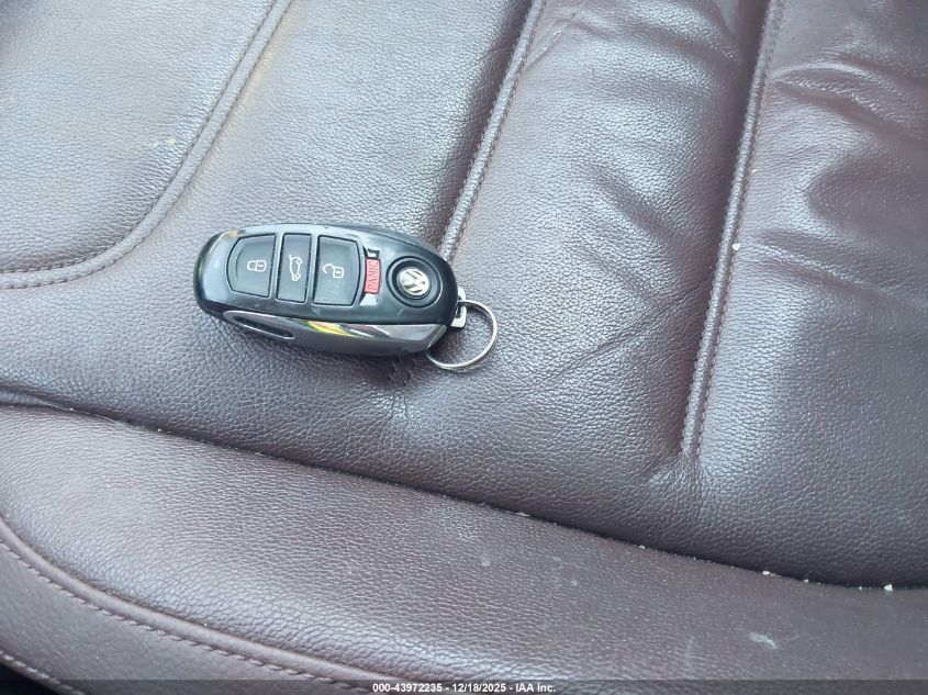 2014 Volkswagen Touareg 3.6L Lux VIN: WVGEF9BP4ED008178 Lot: 43972235