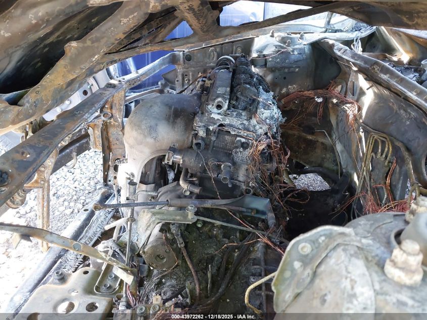 2003 Toyota Camry Le VIN: 4T1BE32K73U700665 Lot: 43972262