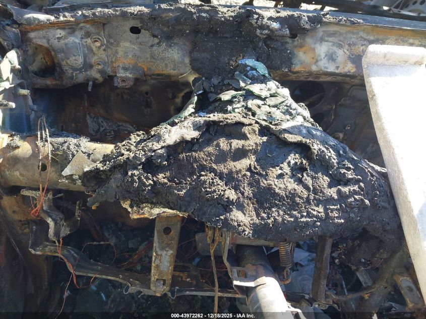 2003 Toyota Camry Le VIN: 4T1BE32K73U700665 Lot: 43972262