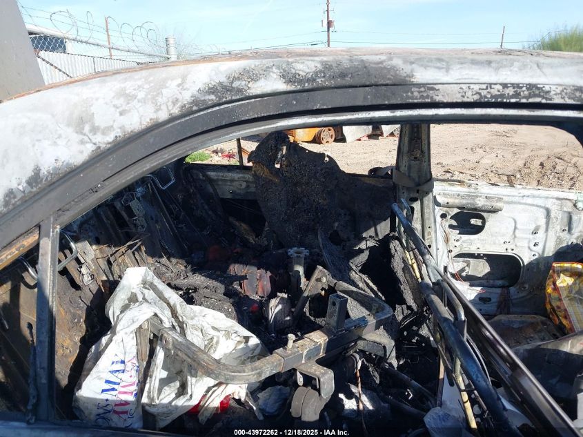 2003 Toyota Camry Le VIN: 4T1BE32K73U700665 Lot: 43972262