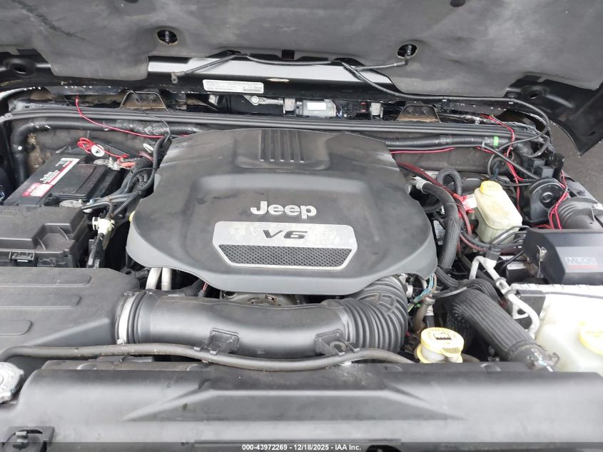 2014 Jeep Wrangler Unlimited Sahara VIN: 1C4BJWEG4EL317946 Lot: 43972269