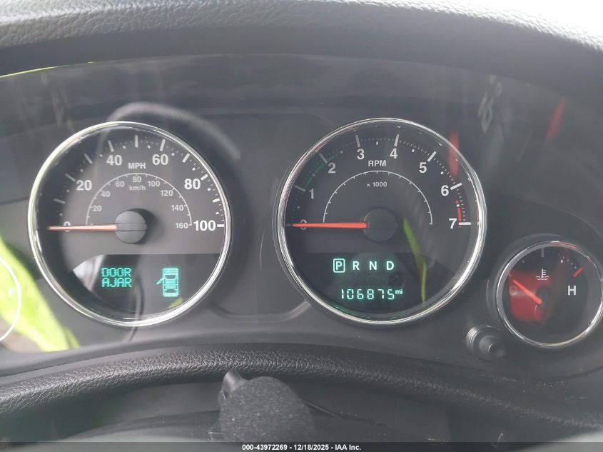 2014 Jeep Wrangler Unlimited Sahara VIN: 1C4BJWEG4EL317946 Lot: 43972269