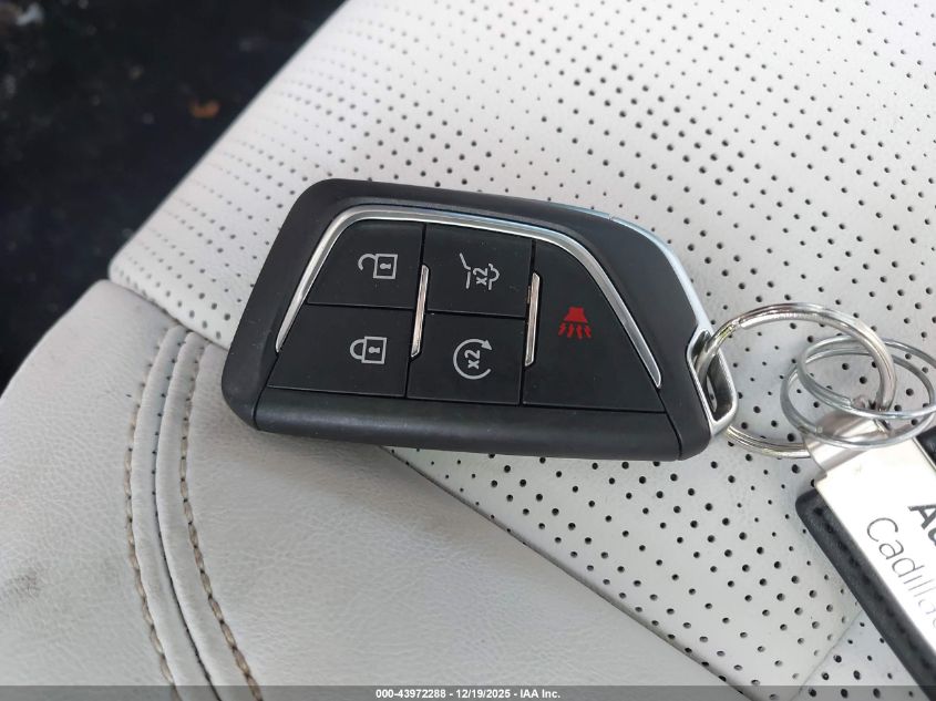 2025 Cadillac Optiq Luxury 2 Awd VIN: 3GYK3DMR5SS140745 Lot: 43972288