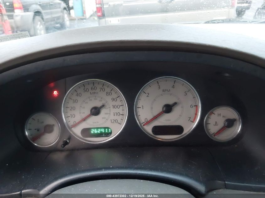 2005 Chrysler Town & Country Touring VIN: 2C4GP54L75R372346 Lot: 43972302